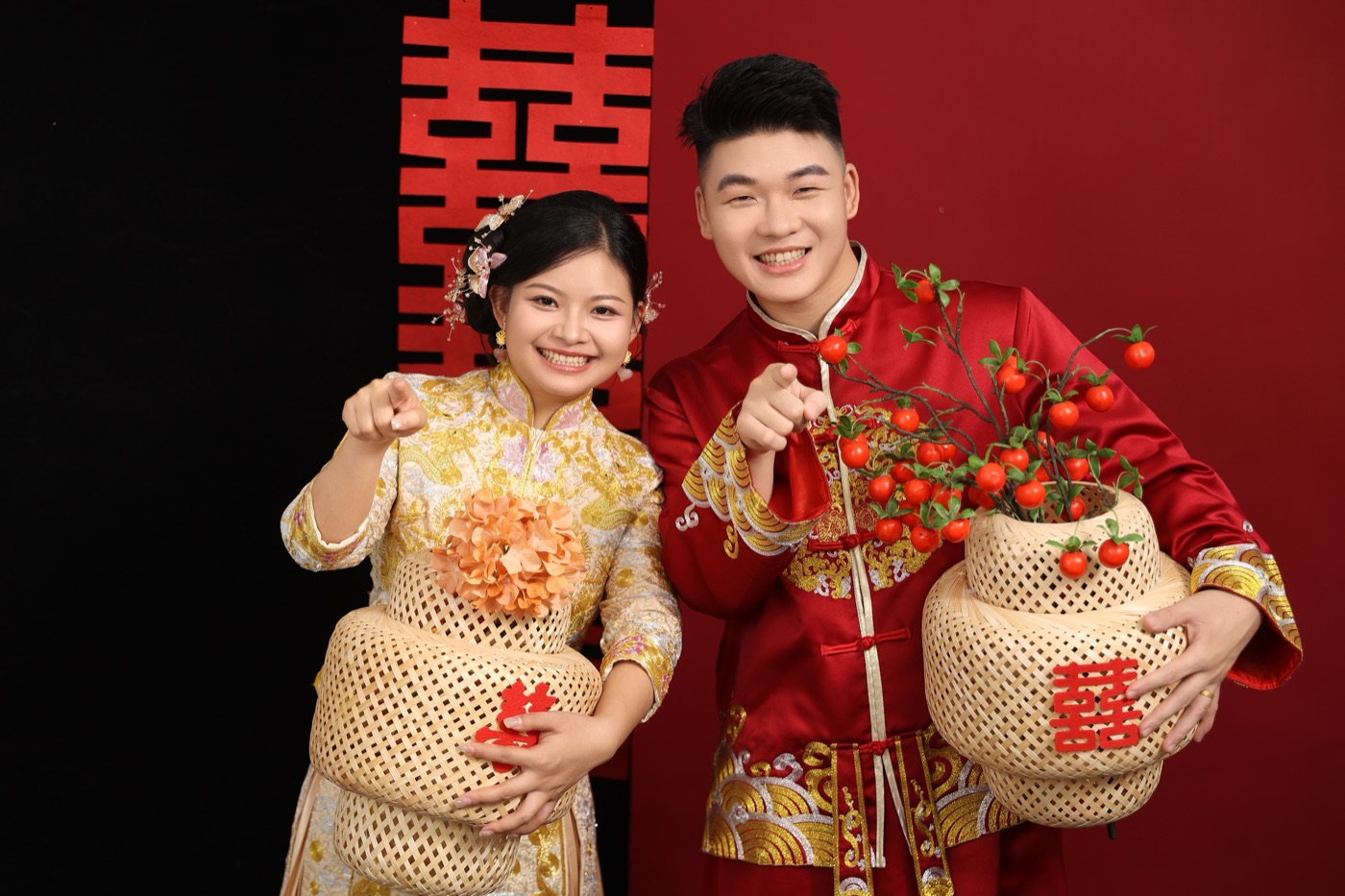 新郎新娘中式婚纱照